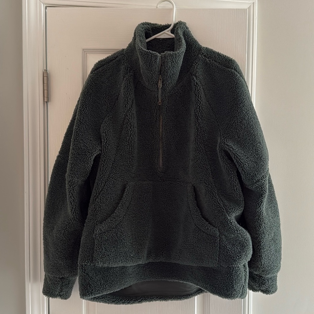 EUC Lululemon thick fleece pullover
